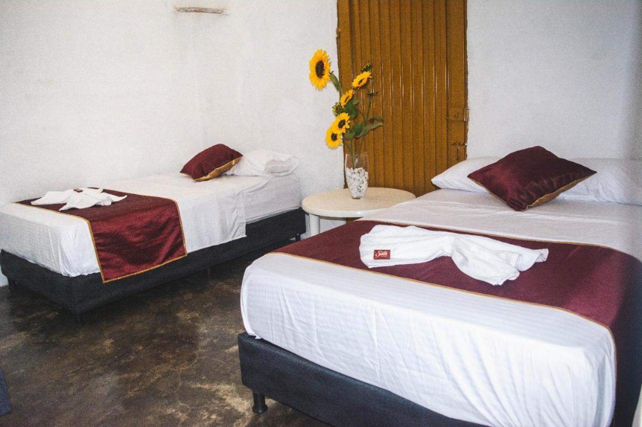 Hostel Tatacoa Villavieja Eksteriør bilde